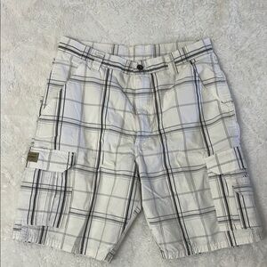 Wrangler White and Blue Plaid Cargo Shorts Relaxed Fit